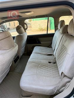 تۆیۆتا لاند کروزەر